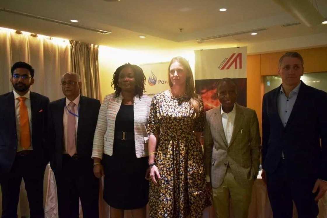 Reduce gas flaring – Save lives! Save the environment! Save costs! Reduce gas flaring – Save lives! Save the environment! Save costs!