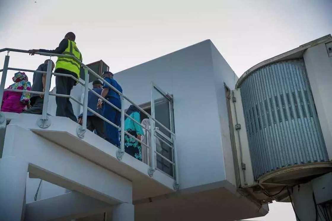 BREAKING: Aisha goes to London to see Buhari (photos) BREAKING: Aisha goes to London to see Buhari (photos)