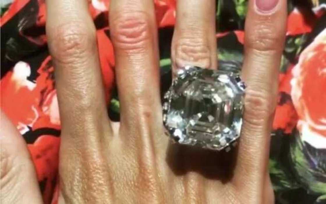 The billion naira wedding ring
Source: The Sun The billion naira wedding ring
Source: The Sun