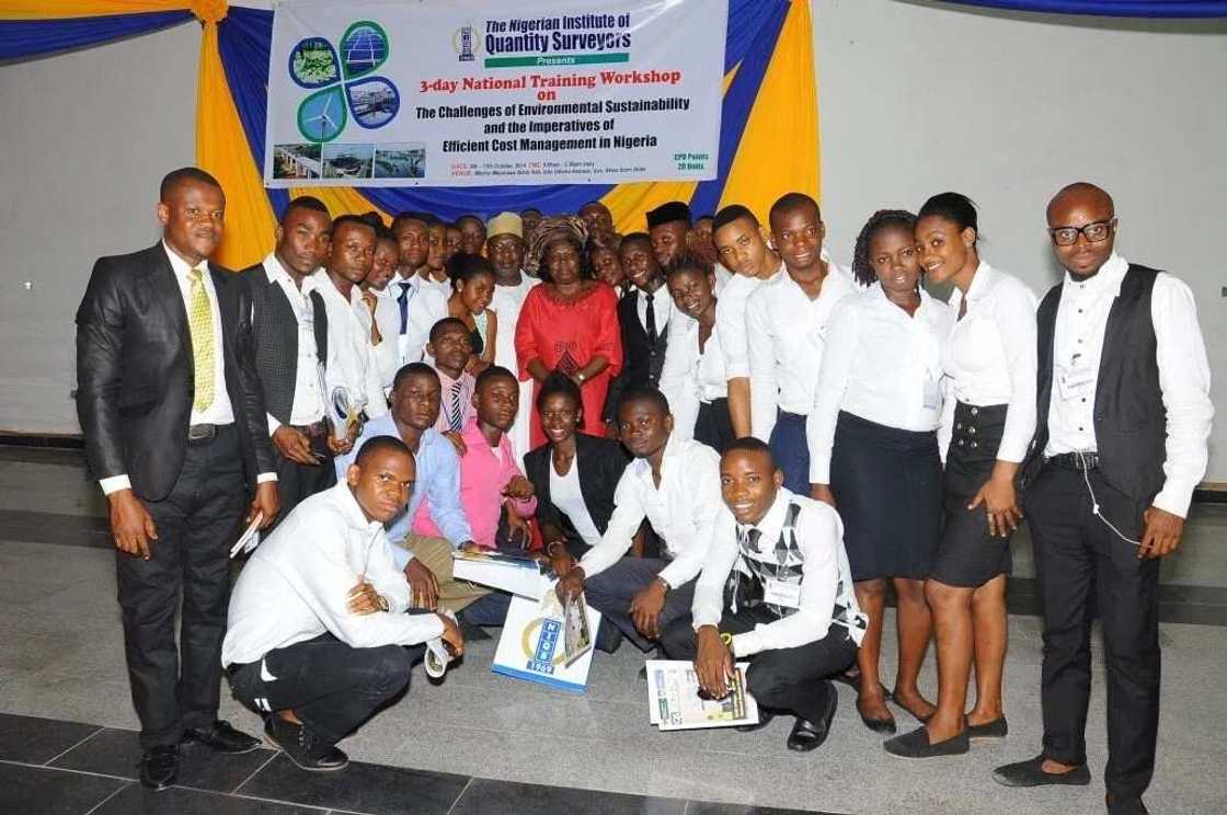 Nigeria Institute of Quantity Surveyors (NIQS) Nigeria Institute of Quantity Surveyors (NIQS)