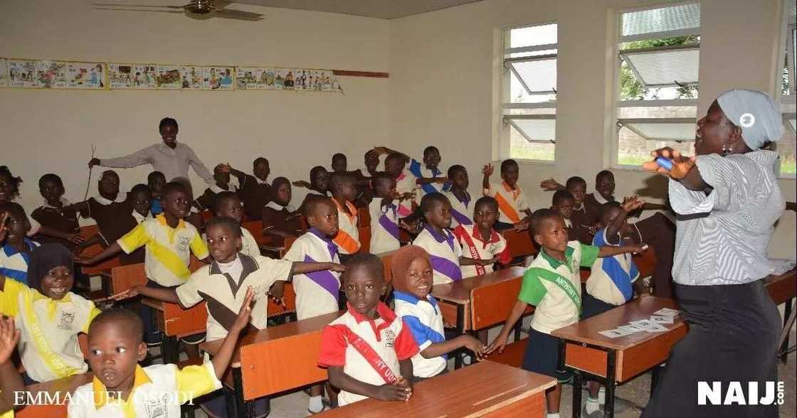 Governor Rauf Aregbesola exposed! Governor Rauf Aregbesola exposed!