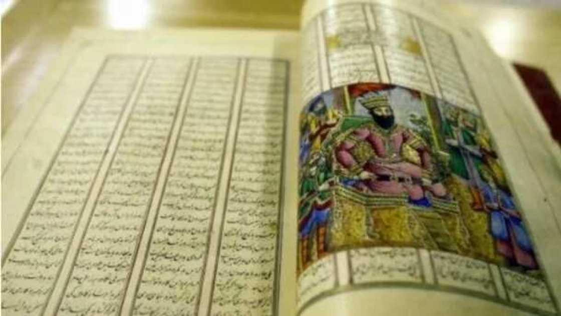 Babban Shehin yan Shi’a ya kwance masu zani a kasuwa Babban Shehin yan Shi’a ya kwance masu zani a kasuwa