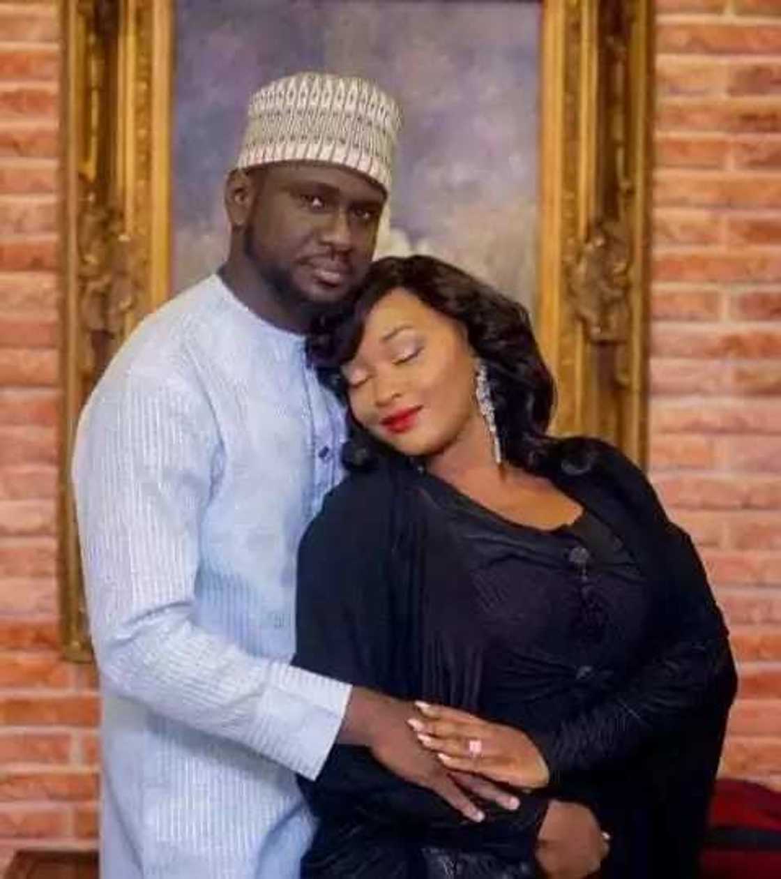 Idan Ango da Amarya suna da kyau Idan Ango da Amarya suna da kyau