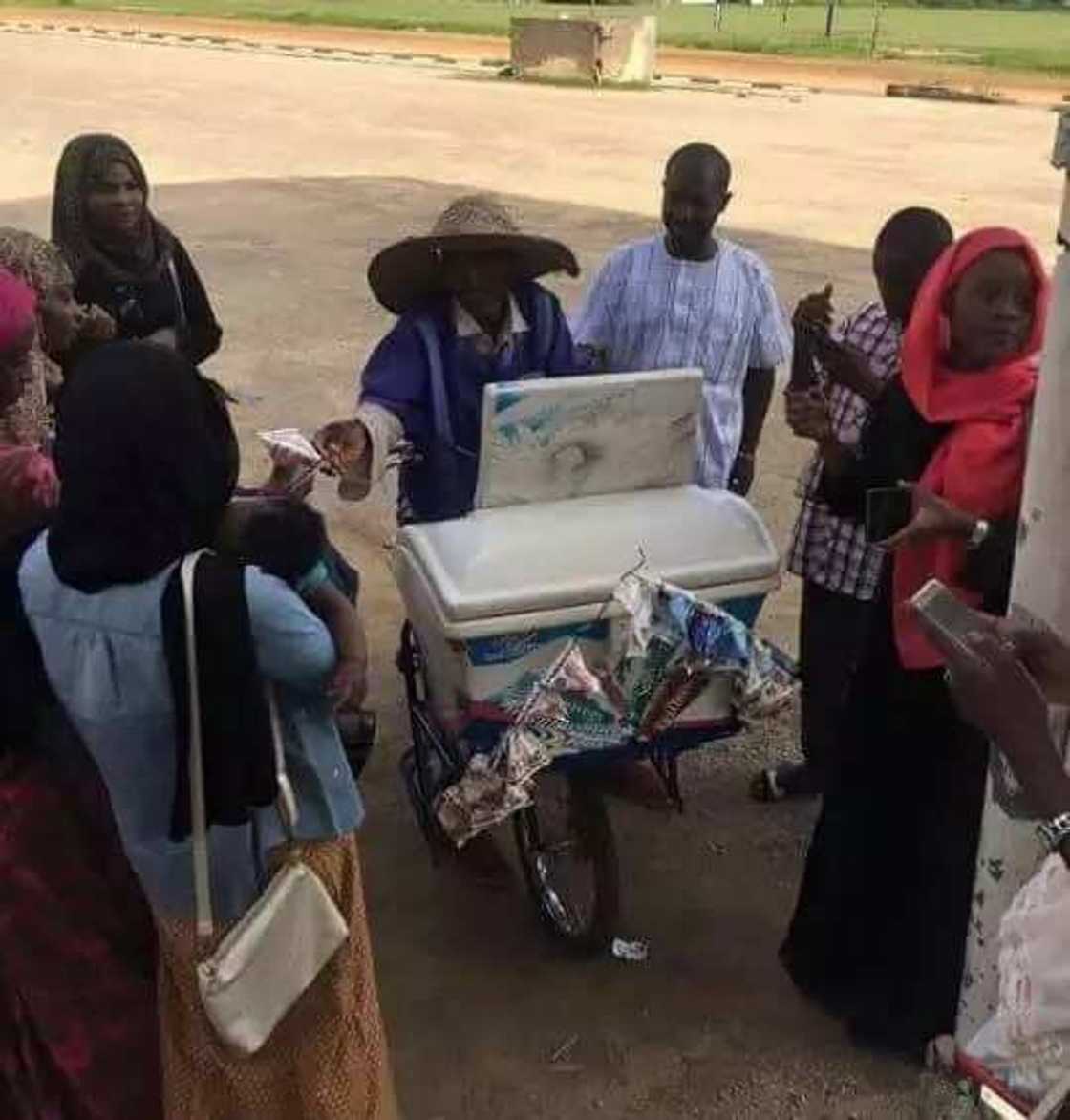 Abun farin ciki ya samu mai sana'ar sayar da madara Abun farin ciki ya samu mai sana'ar sayar da madara