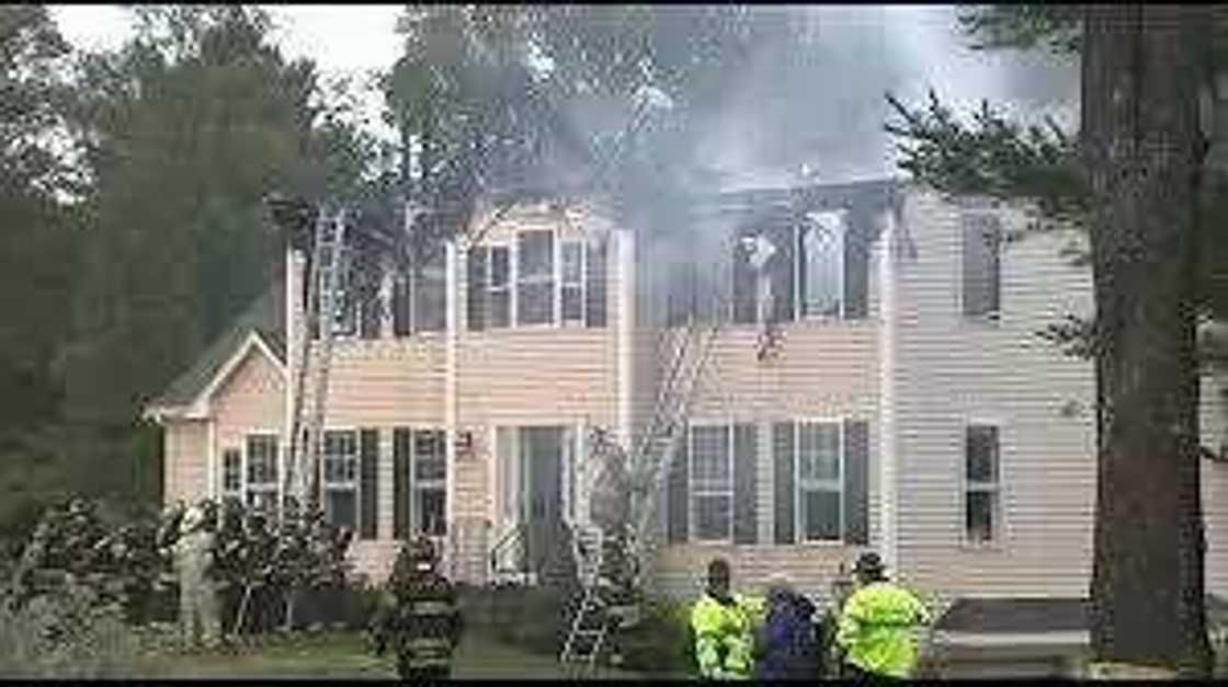 (PHOTOS): 3 Killed, House Set Ablaze From Plane Crash (PHOTOS): 3 Killed, House Set Ablaze From Plane Crash