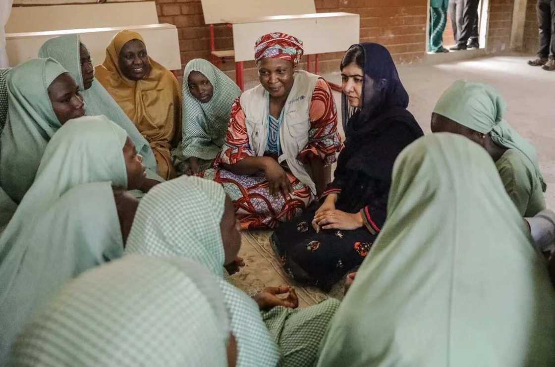 Yar rajin fafutukar kare hakkin mata ‘Malala’ ta kai ziyara garin Maiduguri Yar rajin fafutukar kare hakkin mata ‘Malala’ ta kai ziyara garin Maiduguri