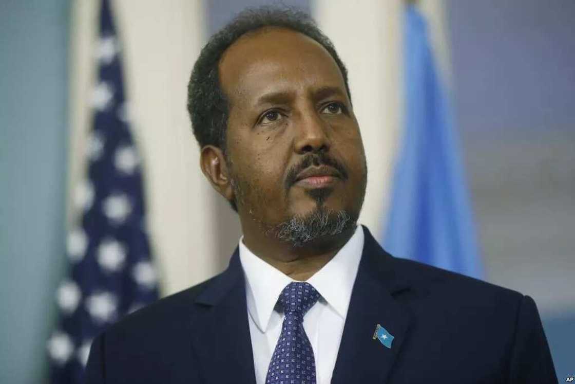 Shugaban ƙungiyar ta’addanci ‘Al-Shabab’ ya miƙa wuya ga gwamnatin ƙasar Somalia Shugaban ƙungiyar ta’addanci ‘Al-Shabab’ ya miƙa wuya ga gwamnatin ƙasar Somalia