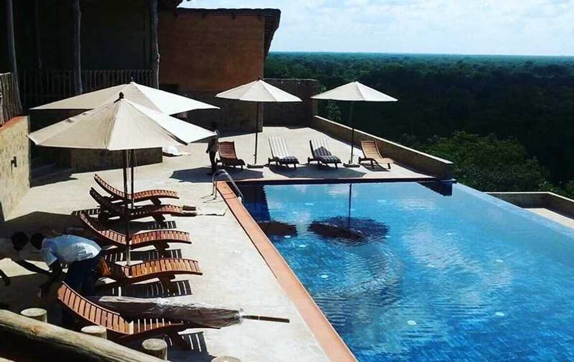 Zaina lodge Zaina lodge