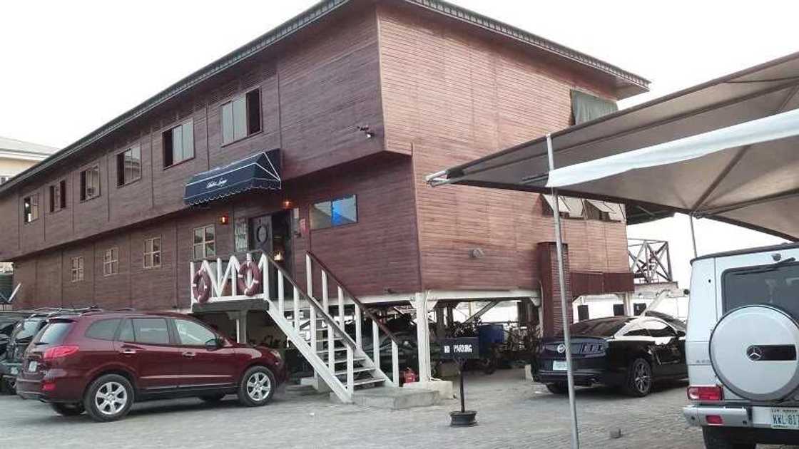 Top 4 Places To Hangout In Lekki Phase 1 This Weekend