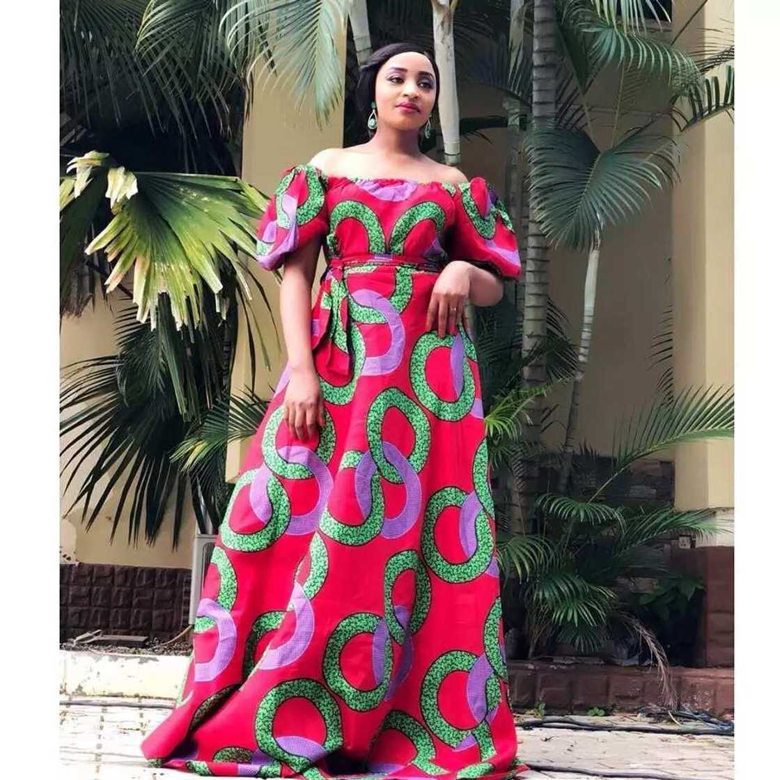 Dandalin Kannywood: Jaruma Rahama Sadau ta tayar da kura a shafukan sada zumunta da sabbin hotuna Dandalin Kannywood: Jaruma Rahama Sadau ta tayar da kura a shafukan sada zumunta da sabbin hotuna