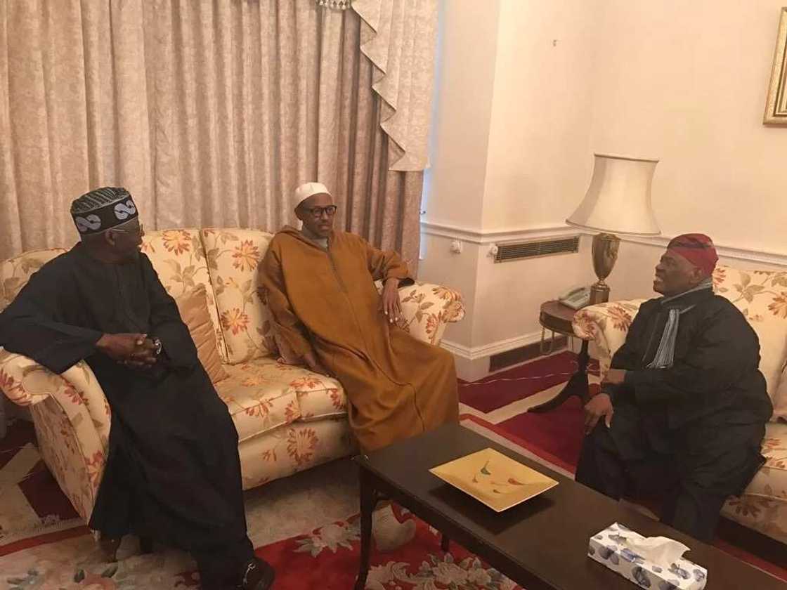 BREAKING: President Buhari receives APC leaders in London BREAKING: President Buhari receives APC leaders in London