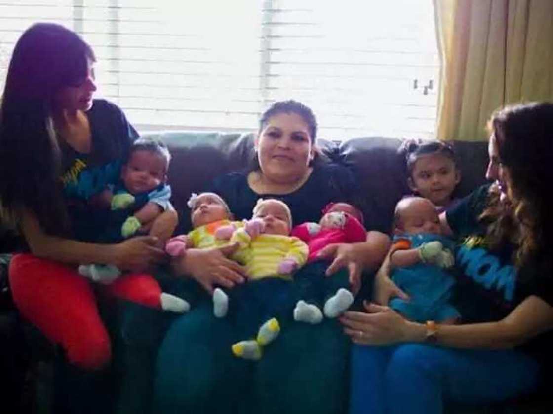 Mace ta haifi yan biyar Mace ta haifi yan biyar