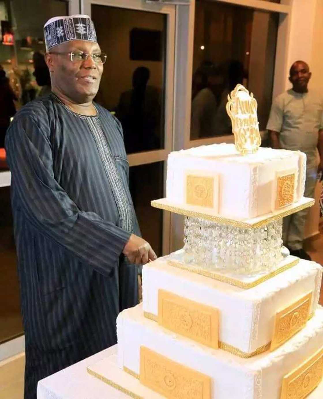 Atiku Abubakar ya cika shekaru 70 a duniya Atiku Abubakar ya cika shekaru 70 a duniya