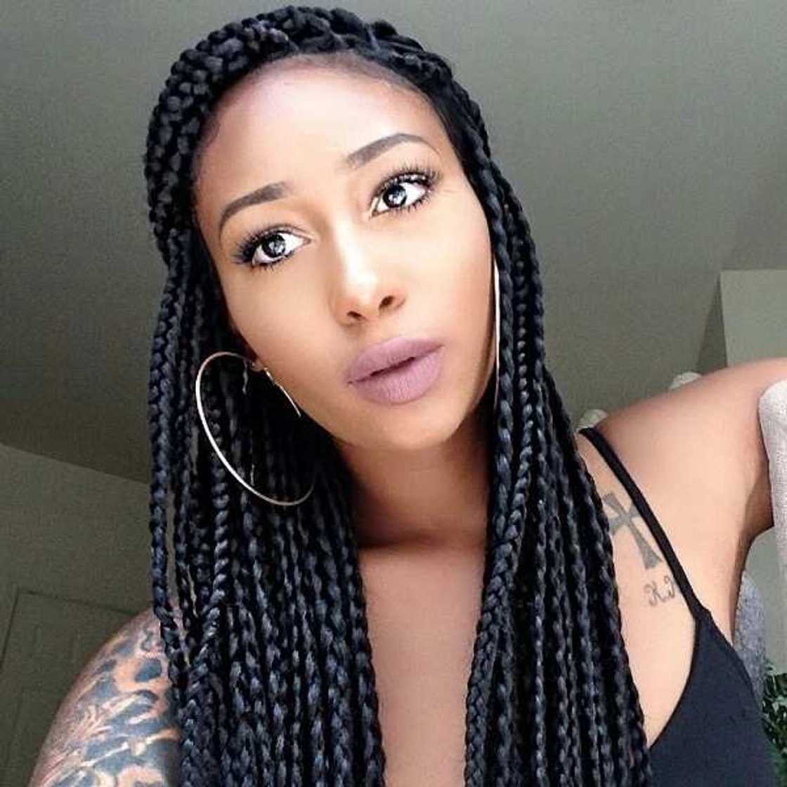 How to make braided wigs - Legit.ng