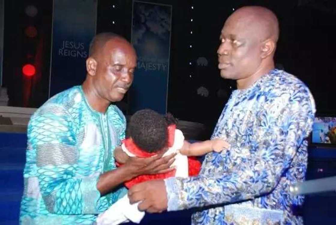 Pastor who welcomed baby after 32 years of childlessness dedicates her to God (photos)