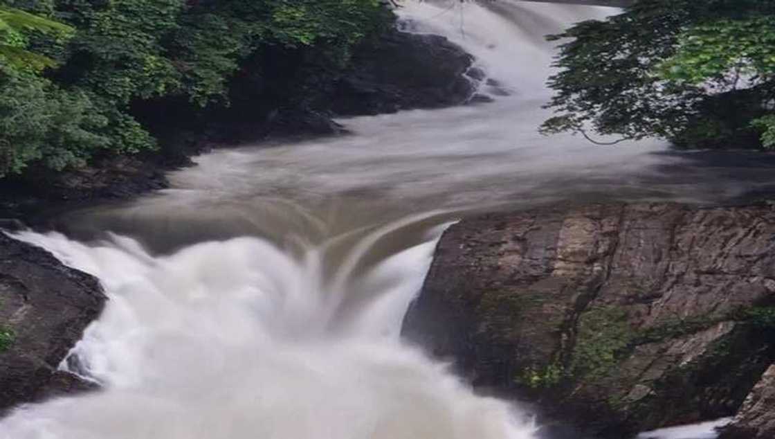 The Kwa Waterfall The Kwa Waterfall