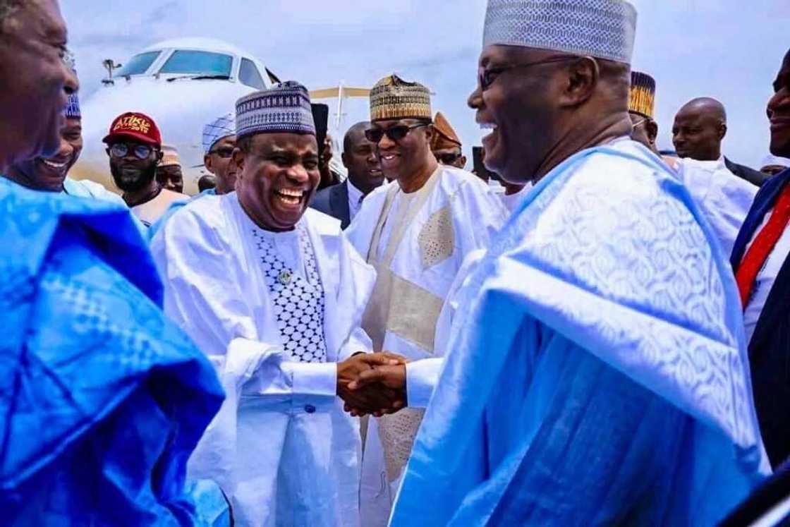 Takarar shugaban kasa: Gwamna Tambuwal ya yi mubaya’a ga Atiku Abubakar Takarar shugaban kasa: Gwamna Tambuwal ya yi mubaya’a ga Atiku Abubakar