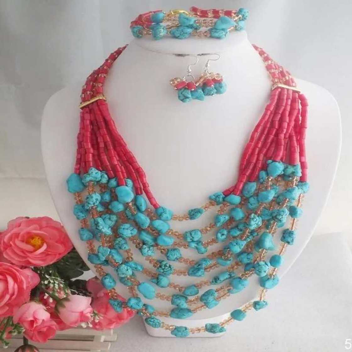 Top Nigerian bead necklace designs with natural stones Top Nigerian bead necklace designs with natural stones