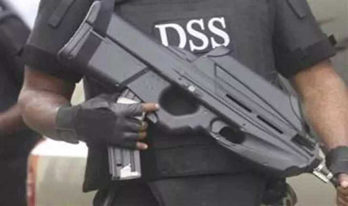 Jami'in DSS ya soka wa wani dattijo wuka kan Naira dubu uku a Osun