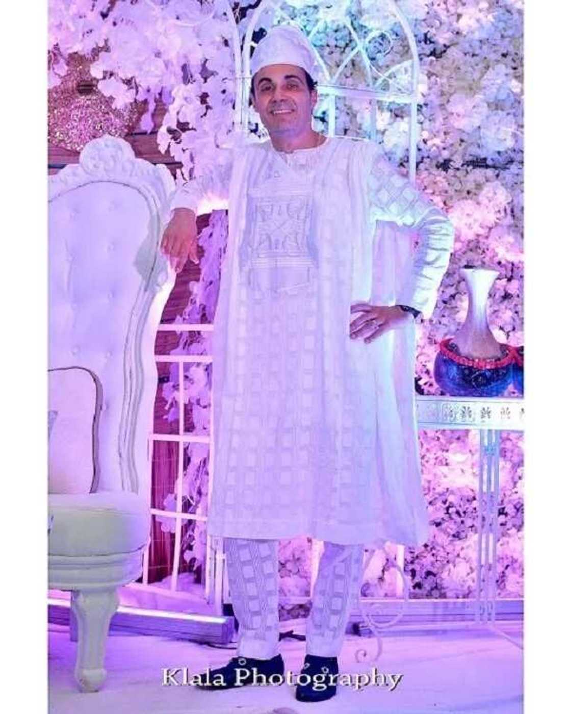 Nigerian lady weds her oyinbo lover in grand style (beautiful photos) Nigerian lady weds her oyinbo lover in grand style (beautiful photos)