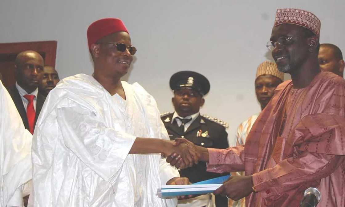 Ganduje ba damuwa ne a gare mu ba ni da Kwankwaso - Inji Shekarau Ganduje ba damuwa ne a gare mu ba ni da Kwankwaso - Inji Shekarau