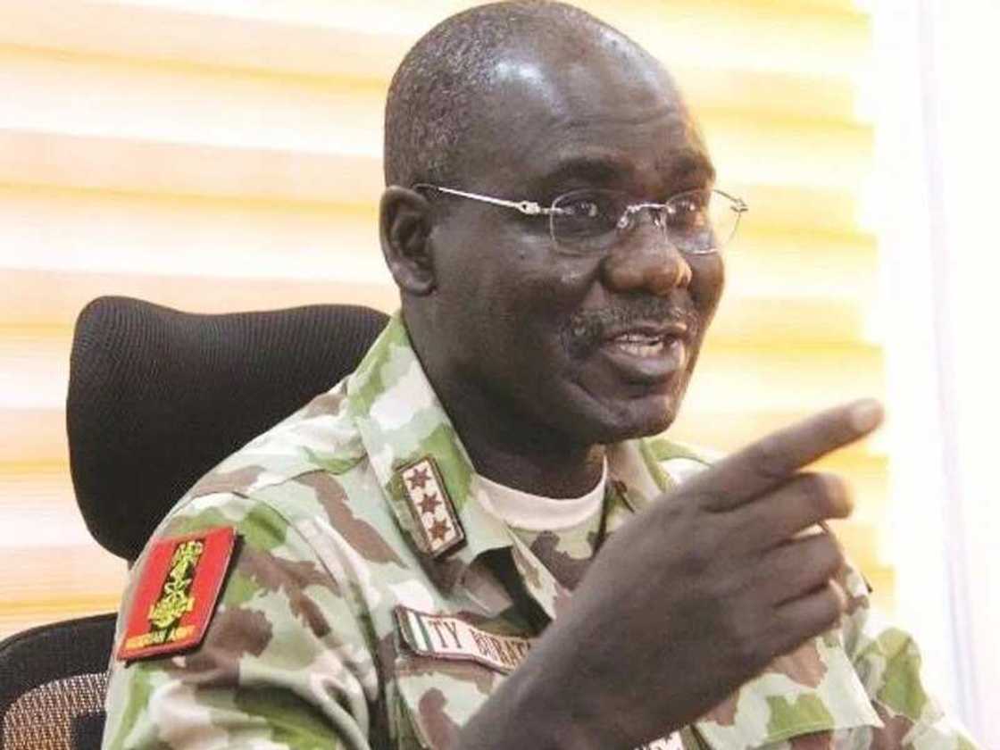Shugaban hafsin sojin kasa, Laftanar Janar Yusuf Tukur Buratai Shugaban hafsin sojin kasa, Laftanar Janar Yusuf Tukur Buratai