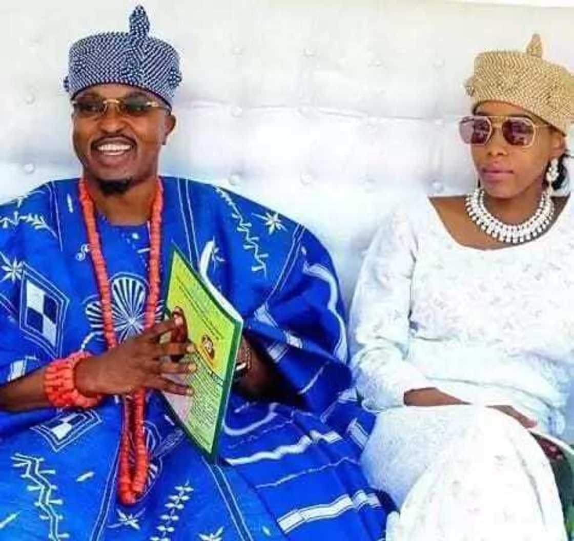 Zaku yi mamakin sunan da sarkin Osun ya sama dan shi Zaku yi mamakin sunan da sarkin Osun ya sama dan shi