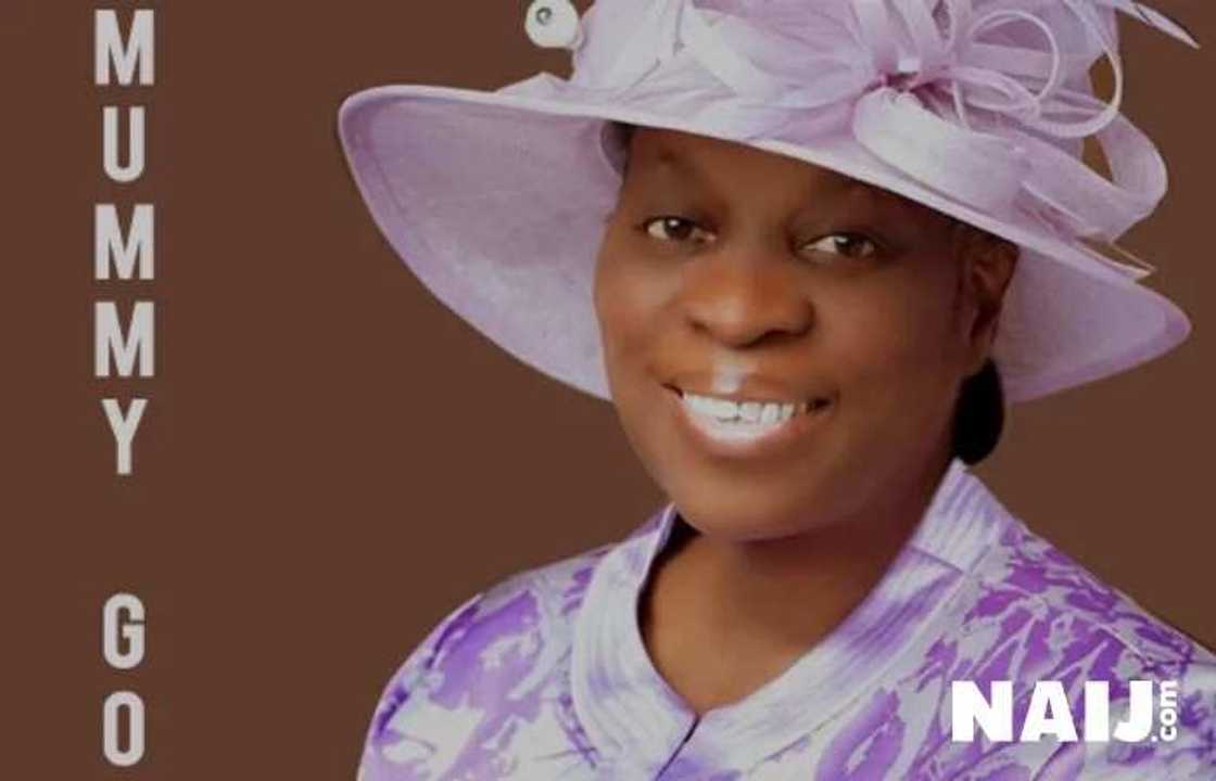 Top 10 beautiful wives of popular Nigerian pastors (photos) Top 10 beautiful wives of popular Nigerian pastors (photos)