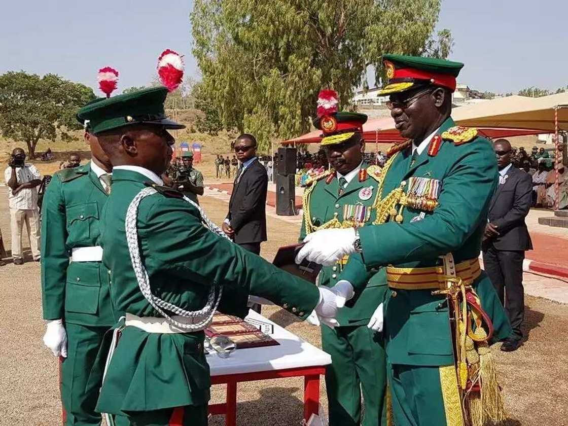 Kayatattun hotunan faretin kammala bayar da horo ga sabbin sojojin kasa a Jaji