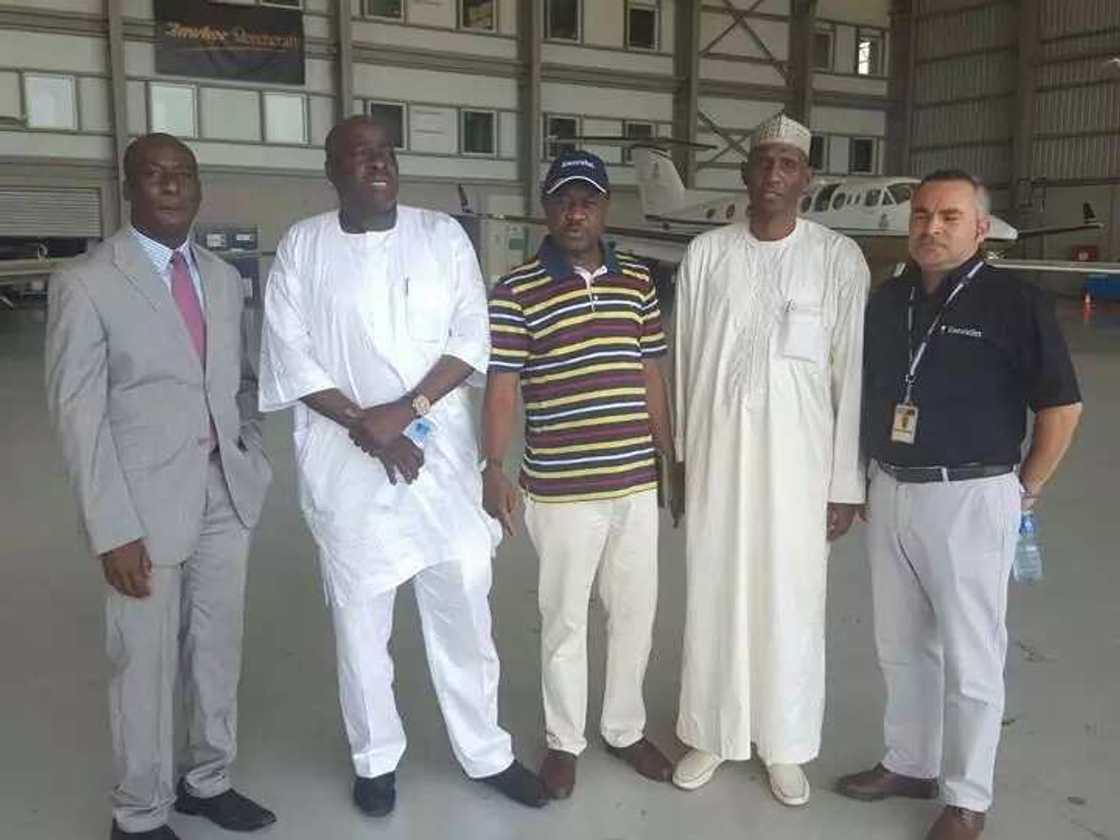 Gwamnan jihar Bauchi Mohammed Abubakar ya kafa kwamitin mai da jirgin sama (HOTUNA) Gwamnan jihar Bauchi Mohammed Abubakar ya kafa kwamitin mai da jirgin sama (HOTUNA)