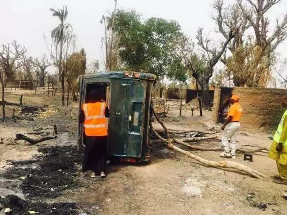 ‘Yan Boko haram sun kaiwa makiyaya hari, an yi asarar rai da sace shanu ‘Yan Boko haram sun kaiwa makiyaya hari, an yi asarar rai da sace shanu