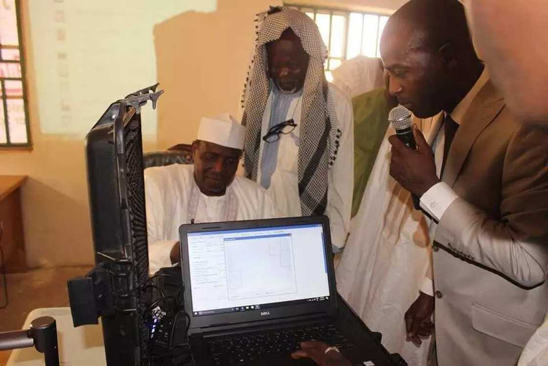 Ayyukan 10 da gwamnatin Sakwato ta kaddamar a ranar demokradiyya (Hotuna) Ayyukan 10 da gwamnatin Sakwato ta kaddamar a ranar demokradiyya (Hotuna)