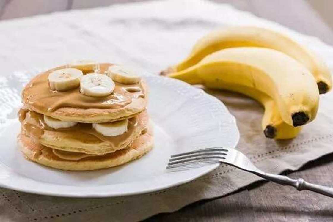 How to make pancakes without flour How to make pancakes without flour