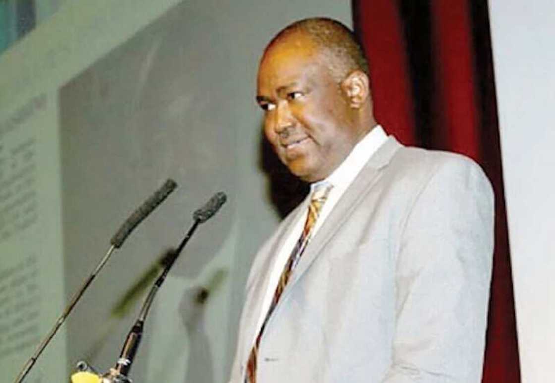 Olawepo-Hashim Olawepo-Hashim