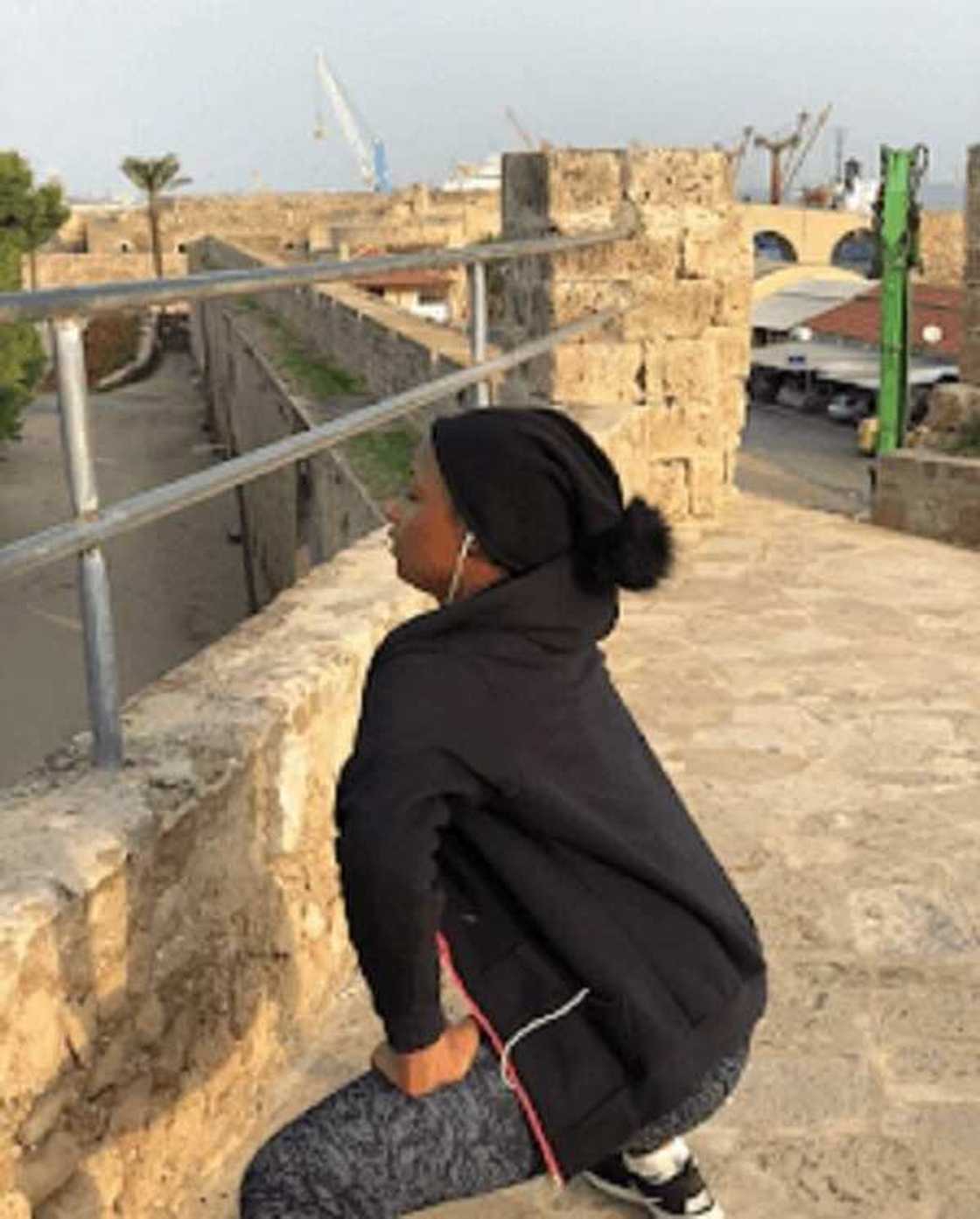 Hotunan jaruma Rahama Sadau na motsa jiki sun gigita maza Hotunan jaruma Rahama Sadau na motsa jiki sun gigita maza