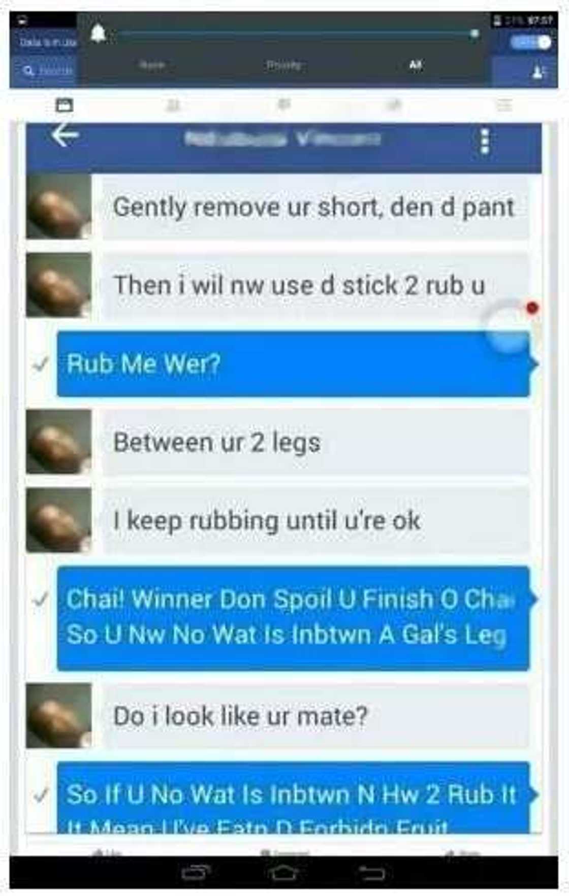 Malamin makarantar sakandire ya lalata dalibarsa Malamin makarantar sakandire ya lalata dalibarsa