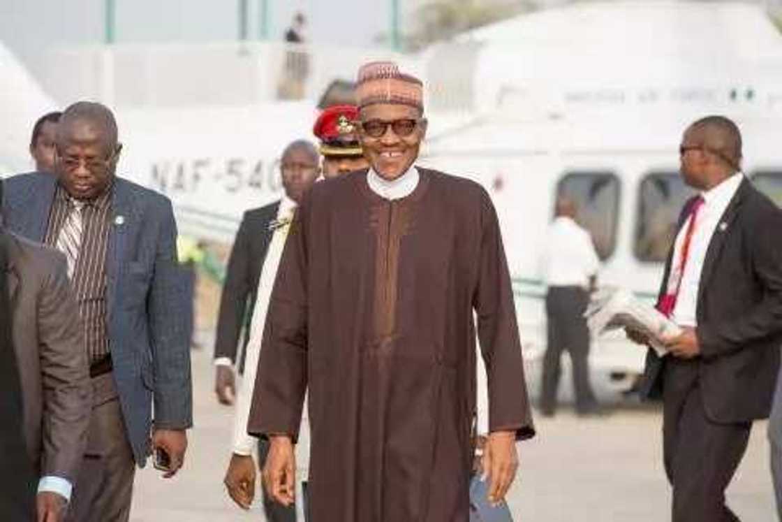 Buhari departs Nigeria for Kenya (see photos) Buhari departs Nigeria for Kenya (see photos)
