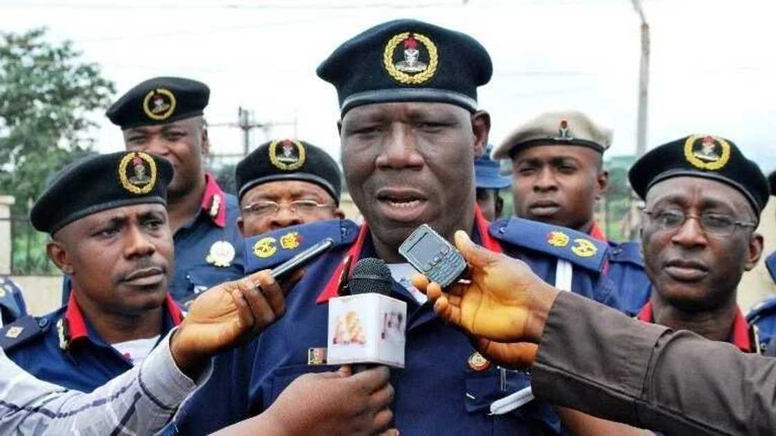 Oil Theft, FG, NSCDC, Niger Delta, Oil Pipeline Vandals, Illegal Refineries