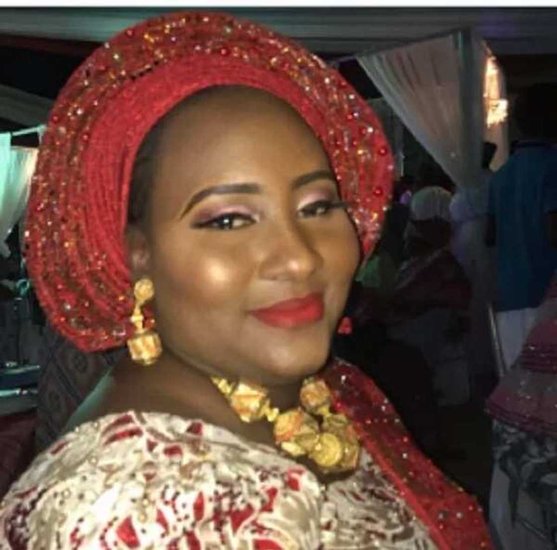 Hotunan manyan mata yan kwalisa 5 da suka caba kayattacen ado a 2017 Hotunan manyan mata yan kwalisa 5 da suka caba kayattacen ado a 2017