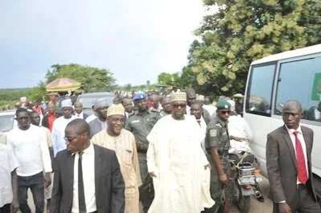 Gwamnan Neja ya roki gwamnatin tarayya kan gyaran hanya Gwamnan Neja ya roki gwamnatin tarayya kan gyaran hanya