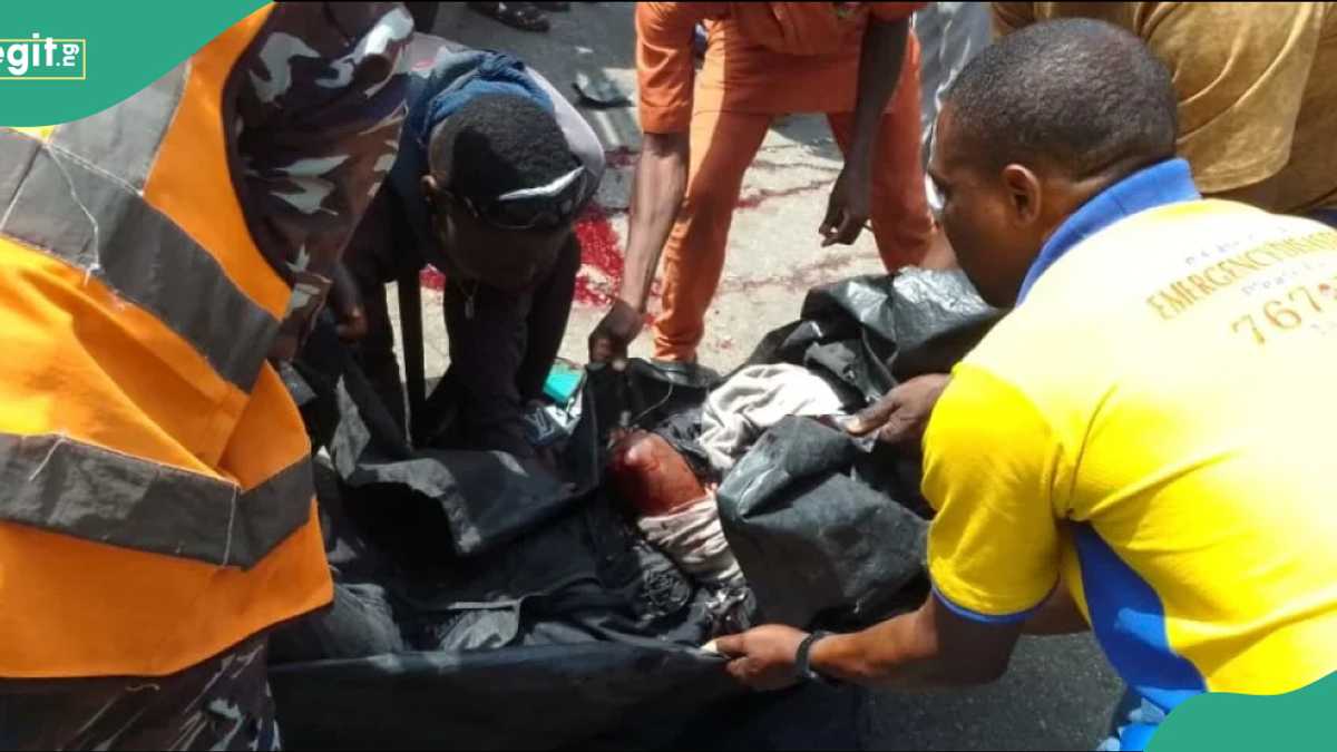 Dispatch rider dies after two trucks collide at Ijesha, Lagos