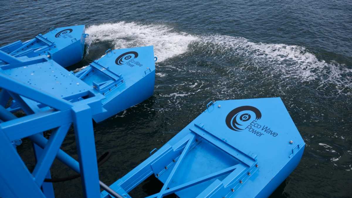New wave: Sea power turned into energy at Los Angeles port