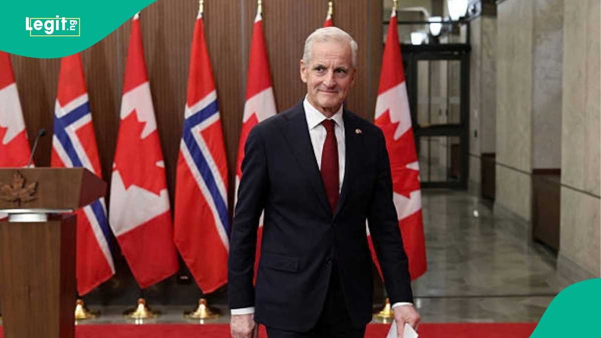 See the top 5 countries visited by Canadians in 2025