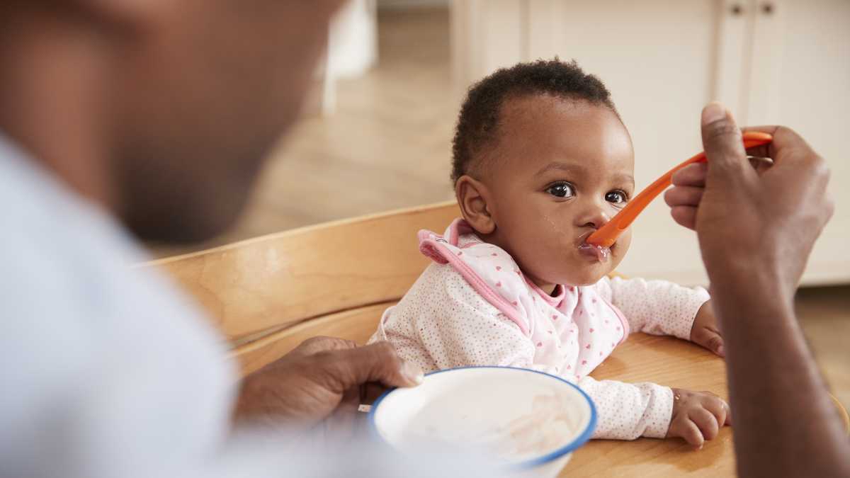 My DIL never let anyone prepare the baby’s food — Then I noticed the same powder