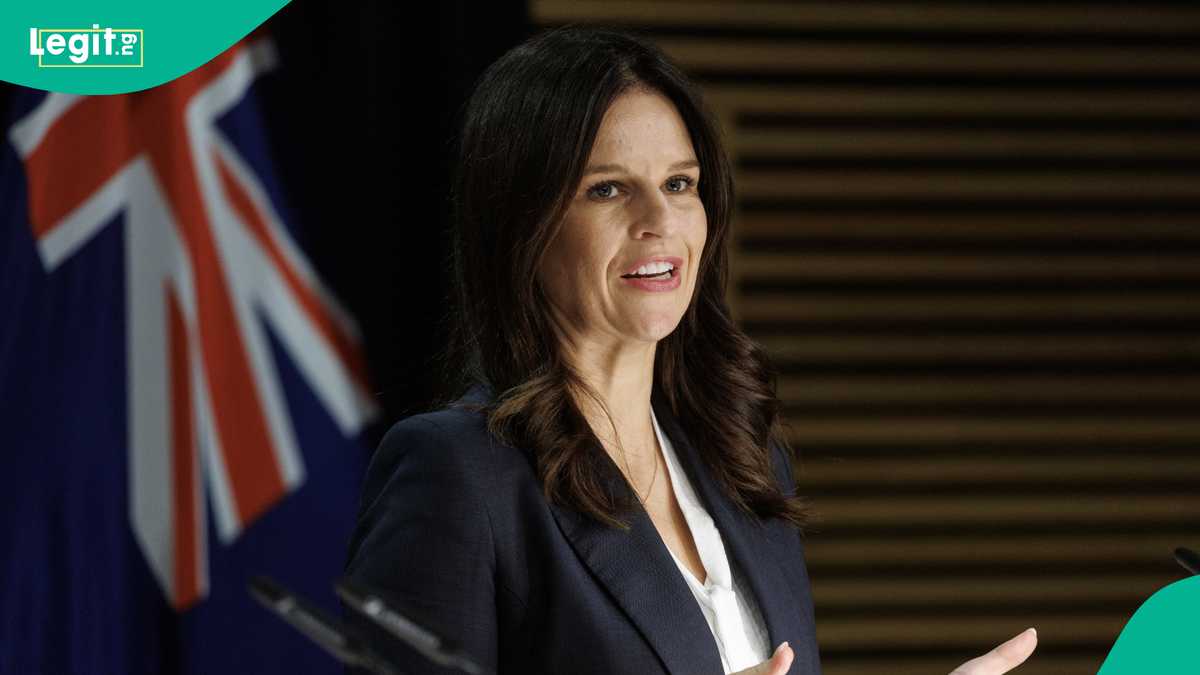 See age requirements for applicants of New Zealand Working Holiday visa
