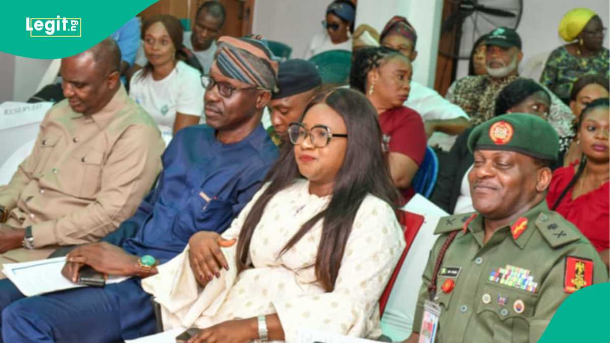 Defence Chief tells journalists what to do amid rising security challenges