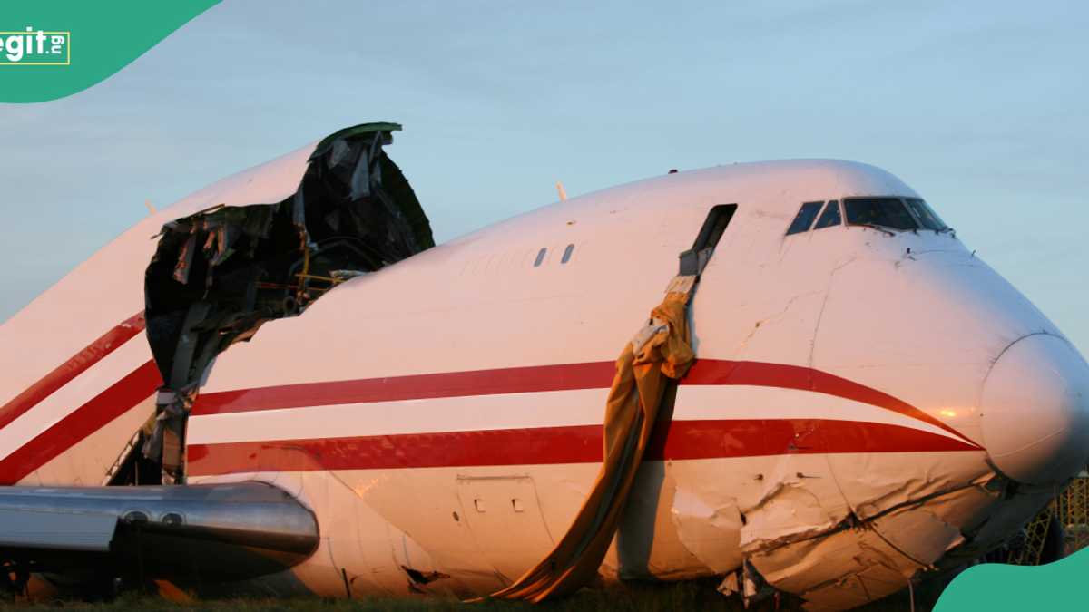 WATCH: Moment plane with 62 people on board tragically crashed in Brazil