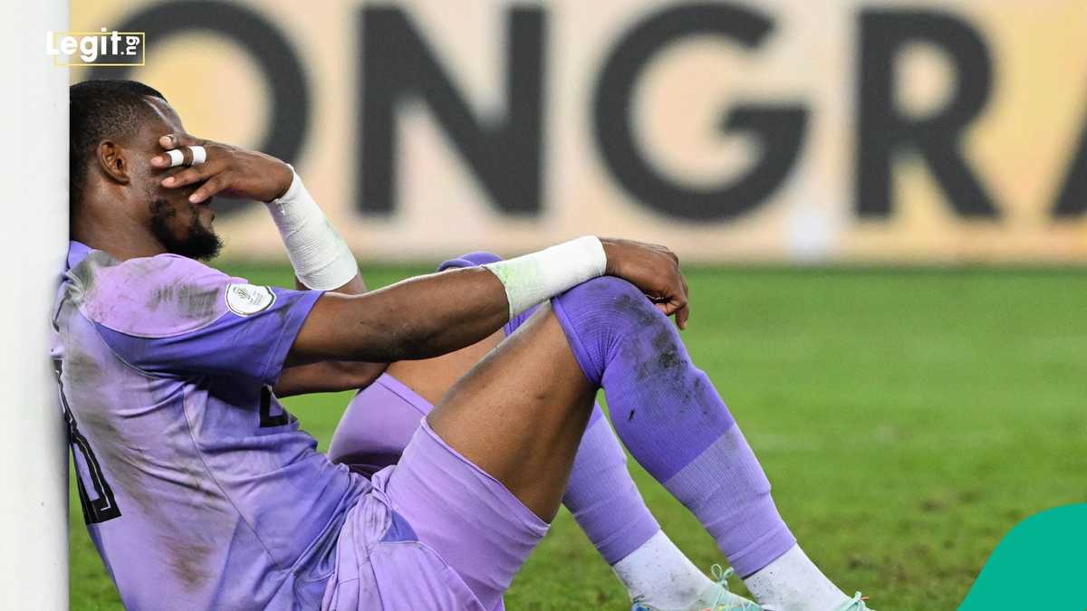 Stanley Nwabali’s poor form sparks panic among Nigerian fans before World Cup playoffs vs Gabon