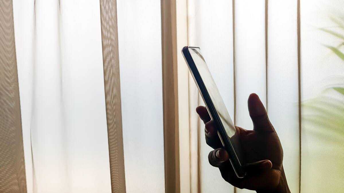 I found a secret phone in my father's closet – When I unlocked it, my life changed forever
