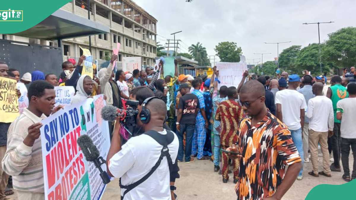 Organisers suspend economic hardship protest in popular south-west state